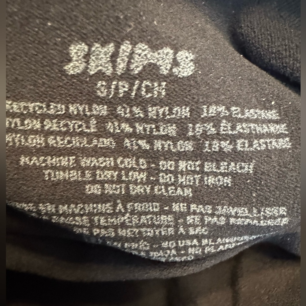 SKIMS SEAMLESS SCULPT BRIEF BODYSUIT - Picture 13 of 16